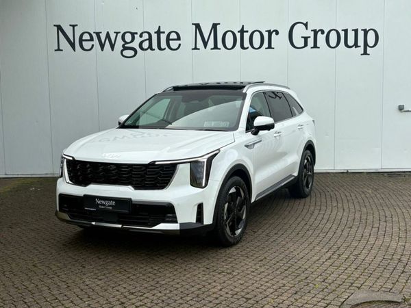 Kia Sorento SUV, Petrol Plug-in Hybrid, 2025, White