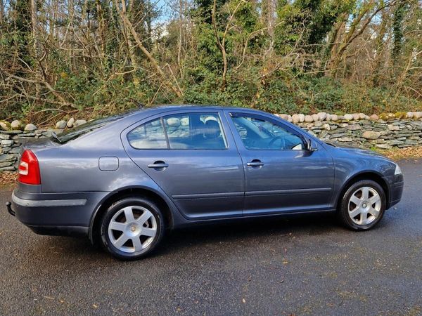 Skoda Octavia Hatchback, Diesel, 2008, Grey