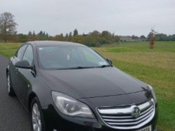 Vauxhall Insignia Hatchback, Diesel, 2015, Black