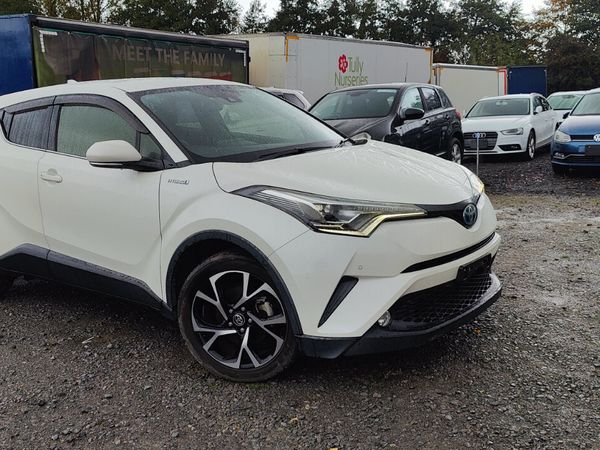 Toyota C-HR SUV, Petrol Hybrid, 2017, White