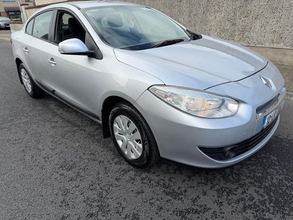 Renault Fluence Saloon, Diesel, 2012, Silver