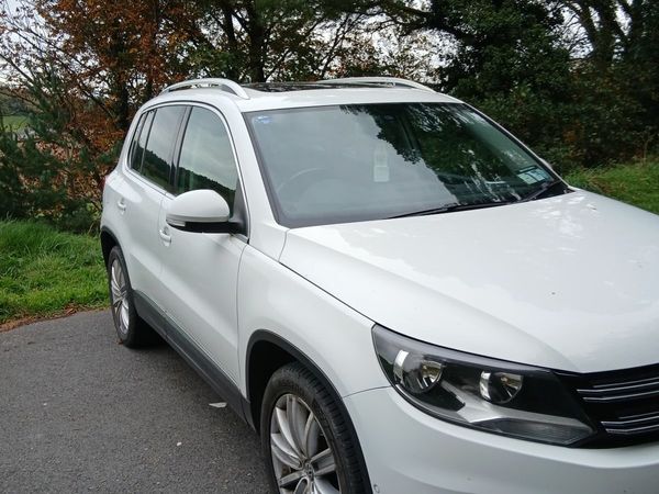Volkswagen Tiguan SUV, Diesel, 2014, White