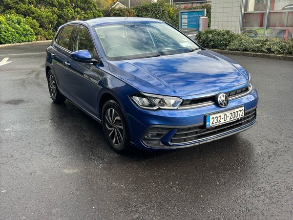 Volkswagen Polo Hatchback, Petrol, 2023, Blue
