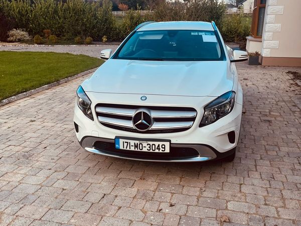 Mercedes-Benz GLA SUV, Diesel, 2017, White