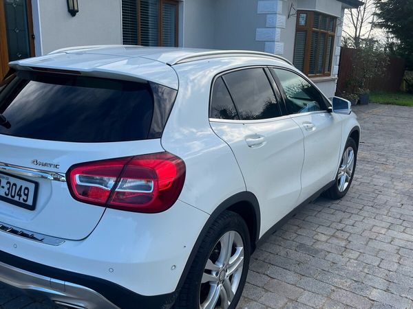Mercedes-Benz GLA SUV, Diesel, 2017, White