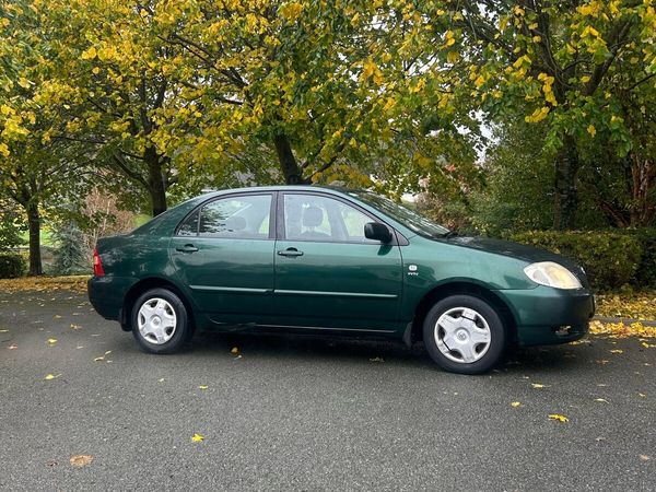 Toyota Corolla Saloon, Petrol, 2002, Green