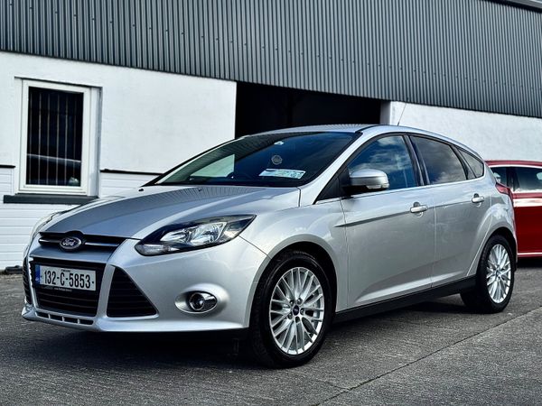Ford Focus Hatchback, Petrol, 2013, Silver