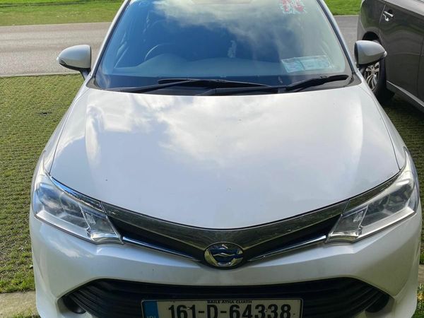 Toyota Corolla Estate, Petrol Hybrid, 2016, White