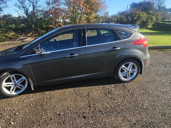 Ford Focus Hatchback, Diesel, 2018, Grey