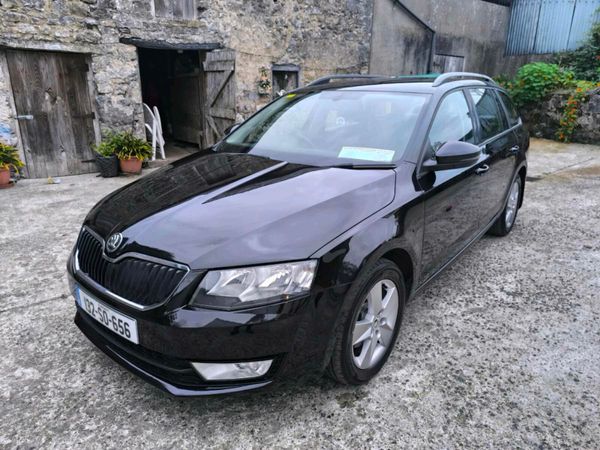 Skoda Octavia Estate, Diesel, 2013, Black