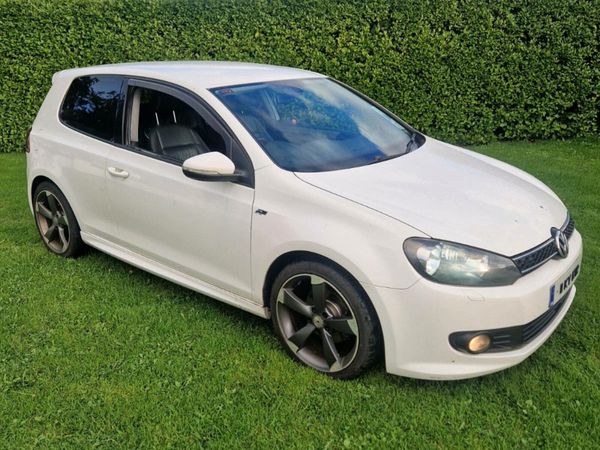 Volkswagen Golf Hatchback, Diesel, 2011, White