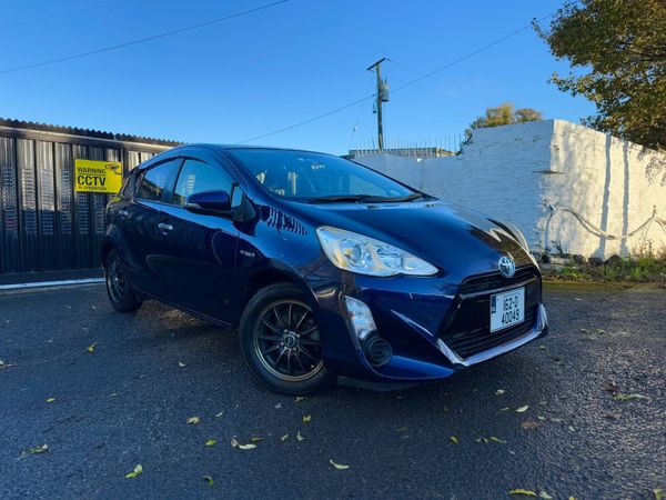 Toyota Aqua Hatchback, Petrol Hybrid, 2016, Blue