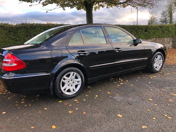 Mercedes-Benz E-Class Saloon, Petrol, 2006, Black