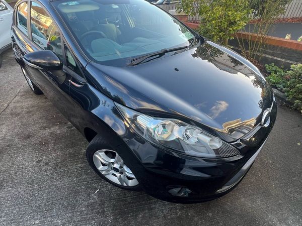 Ford Fiesta Hatchback, Petrol, 2010, Black
