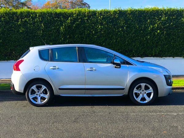 Peugeot 3008 MPV, Diesel, 2011, Grey