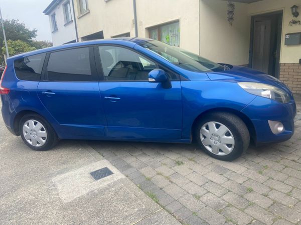 Renault Grand Scenic MPV, Diesel, 2011, Blue