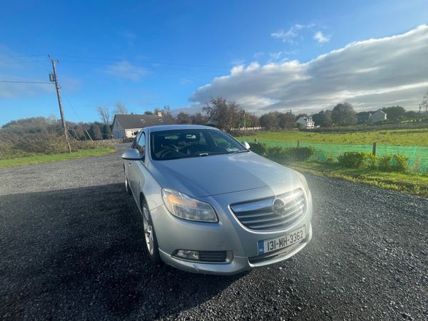 Vauxhall Insignia Hatchback, Diesel, 2013, Silver