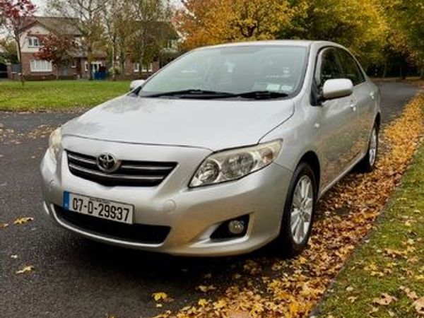 Toyota Corolla Saloon, Petrol, 2007, Silver