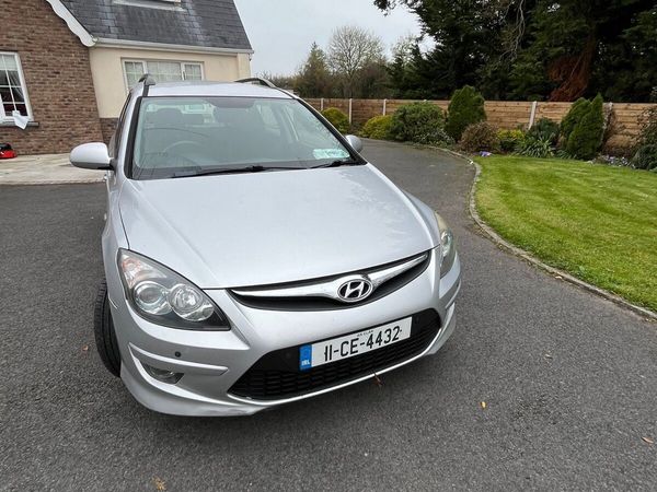 Hyundai i30 Estate, Diesel, 2011, Silver