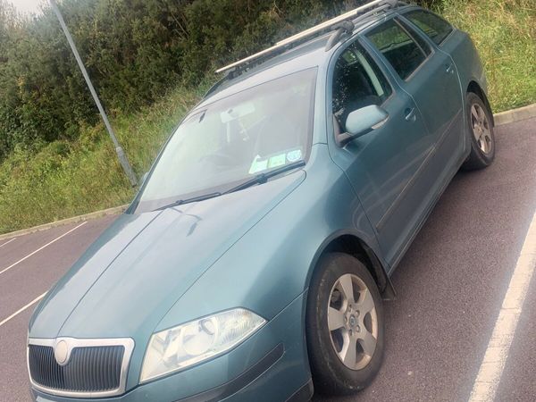 Skoda Octavia Estate/Jeep, Diesel, 2006, Green