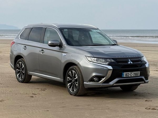 Mitsubishi Outlander SUV, Diesel Plug-in Hybrid, 2016, Grey