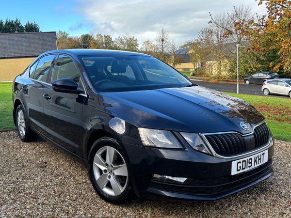 Skoda Octavia Hatchback, Diesel, 2019, Black