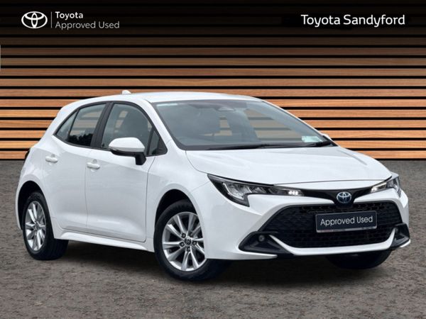Toyota Corolla Hatchback, Petrol Hybrid, 2023, White