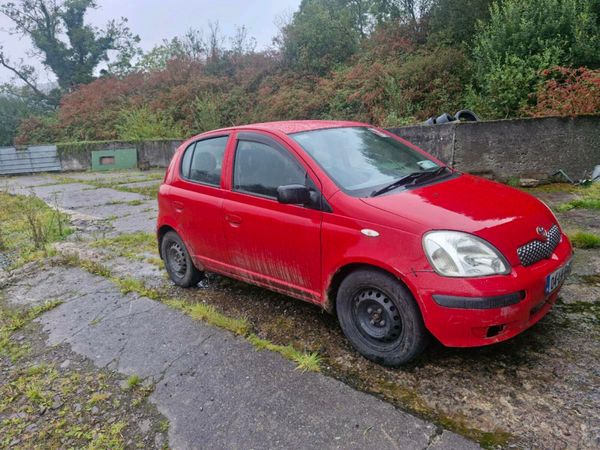 Toyota Yaris Hatchback, Diesel, 2004, Red