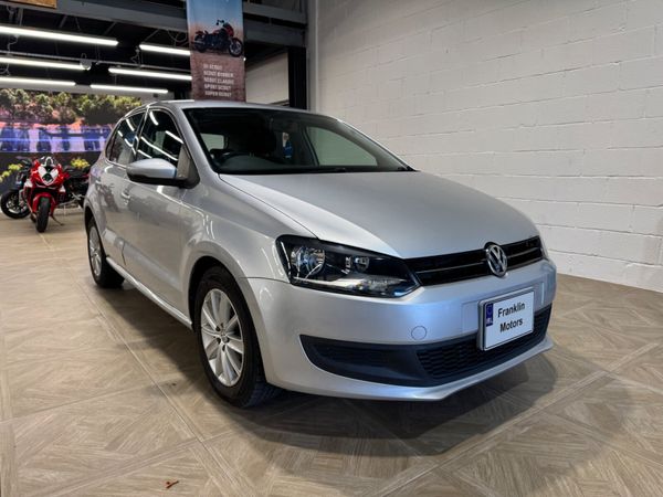 Volkswagen Polo Hatchback, Petrol, 2013, Silver