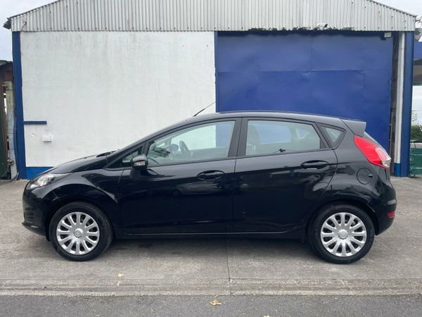 Ford Fiesta Hatchback, Diesel, 2013, Black