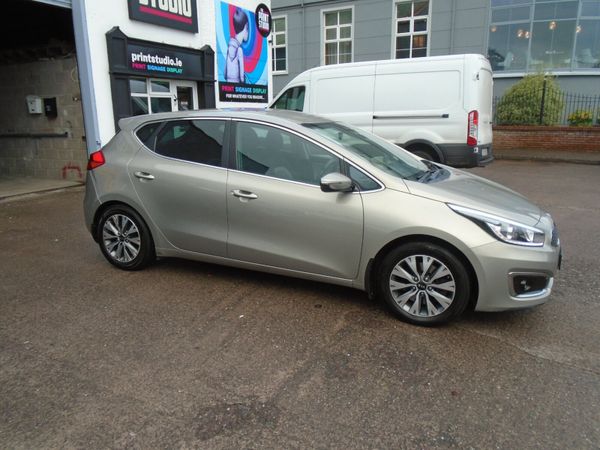 Kia Ceed Hatchback, Diesel, 2017, Grey