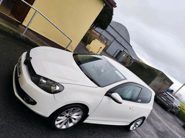 Volkswagen Golf Hatchback, Diesel, 2011, White