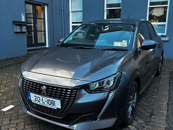 Peugeot 208 Hatchback, Petrol, 2021, Grey