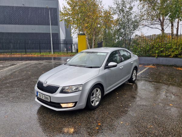 Skoda Octavia Saloon, Diesel, 2015, Silver