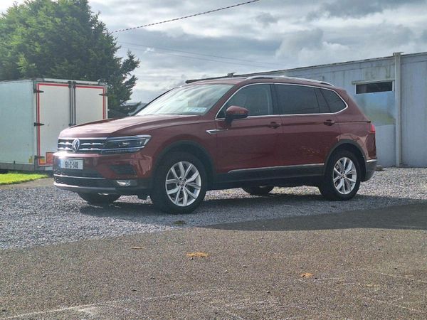 Volkswagen Tiguan SUV, Diesel, 2019, Red