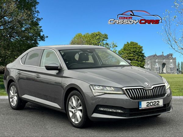 Skoda Superb Hatchback, Diesel, 2022, Grey