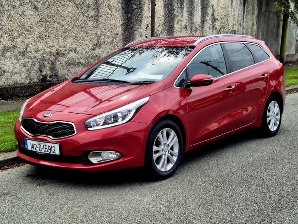 Kia Ceed Estate/Jeep, Diesel, 2014, Red