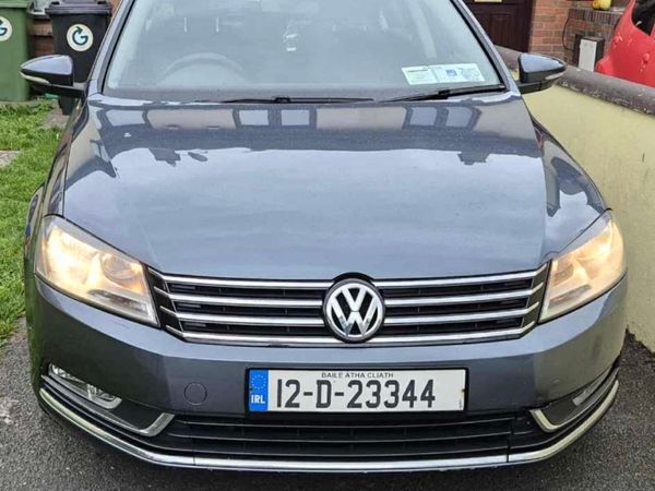 Volkswagen Passat Saloon, Diesel, 2012, Grey