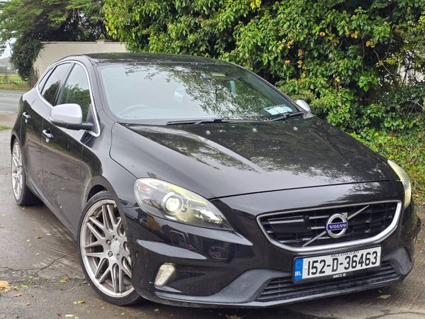 Volvo V40 Hatchback, Petrol, 2015, Black