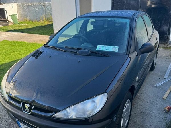 Peugeot 206 Hatchback, Petrol, 2006, Black