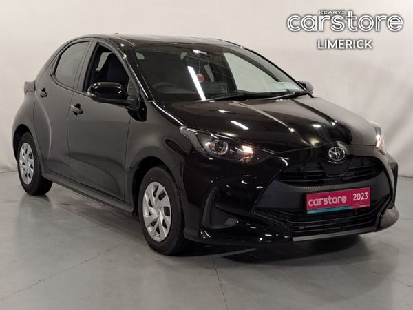 Toyota Yaris Hatchback, Petrol, 2023, Black