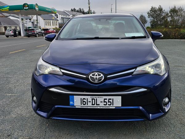 Toyota Avensis Saloon, Diesel, 2016, Blue