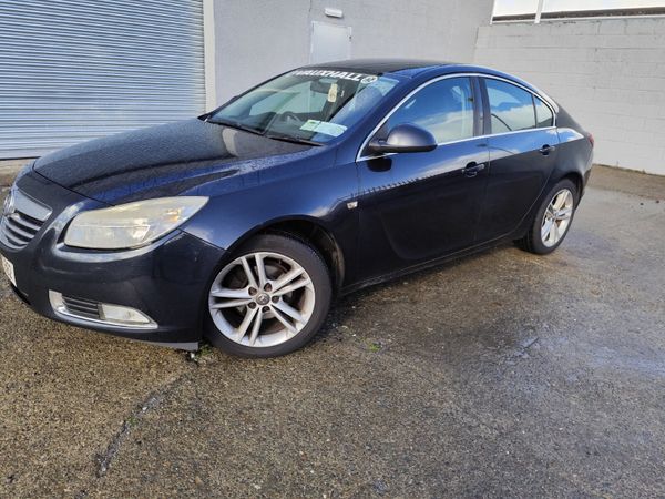 Vauxhall Insignia Hatchback, Diesel, 2010, Black