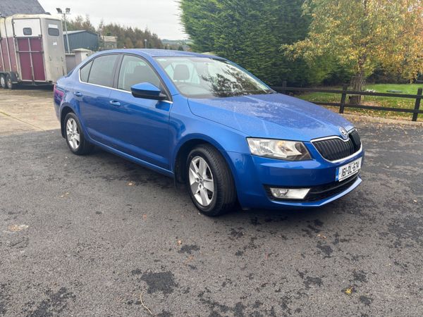 Skoda Octavia Saloon, Diesel, 2016, Blue