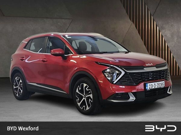 Kia Sportage SUV, Petrol Hybrid, 2023, Red