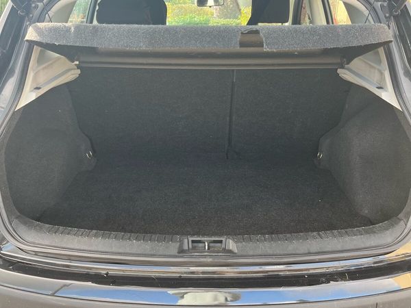 Nissan Qashqai Hatchback, Petrol, 2011, Black