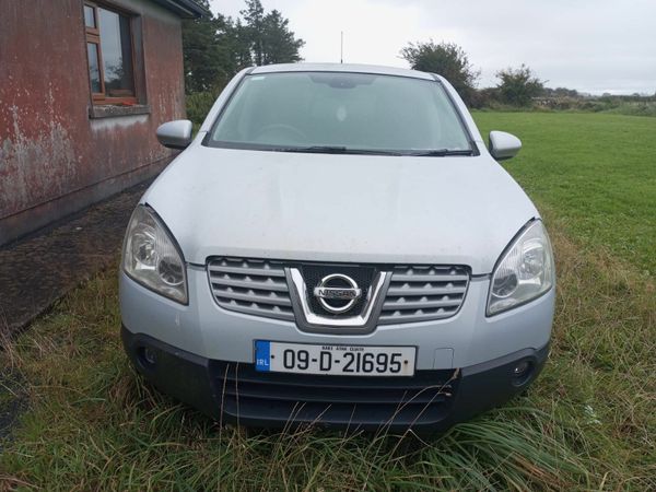 Nissan Qashqai Hatchback, Diesel, 2009, Silver