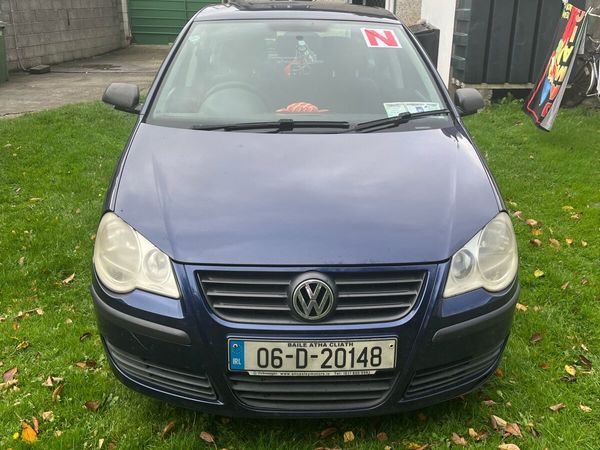 Volkswagen Polo Hatchback, Petrol, 2006, Blue