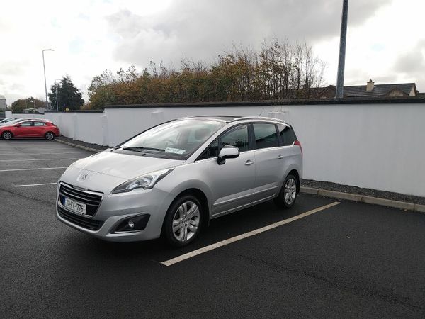 Peugeot 5008 MPV, Diesel, 2017, Grey
