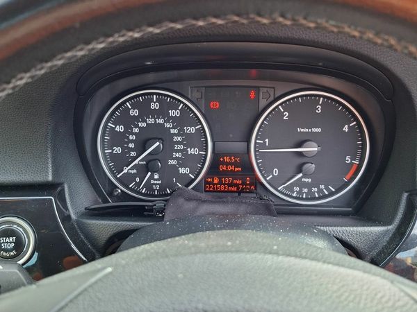 BMW 3-Series Saloon, Diesel, 2011, Red